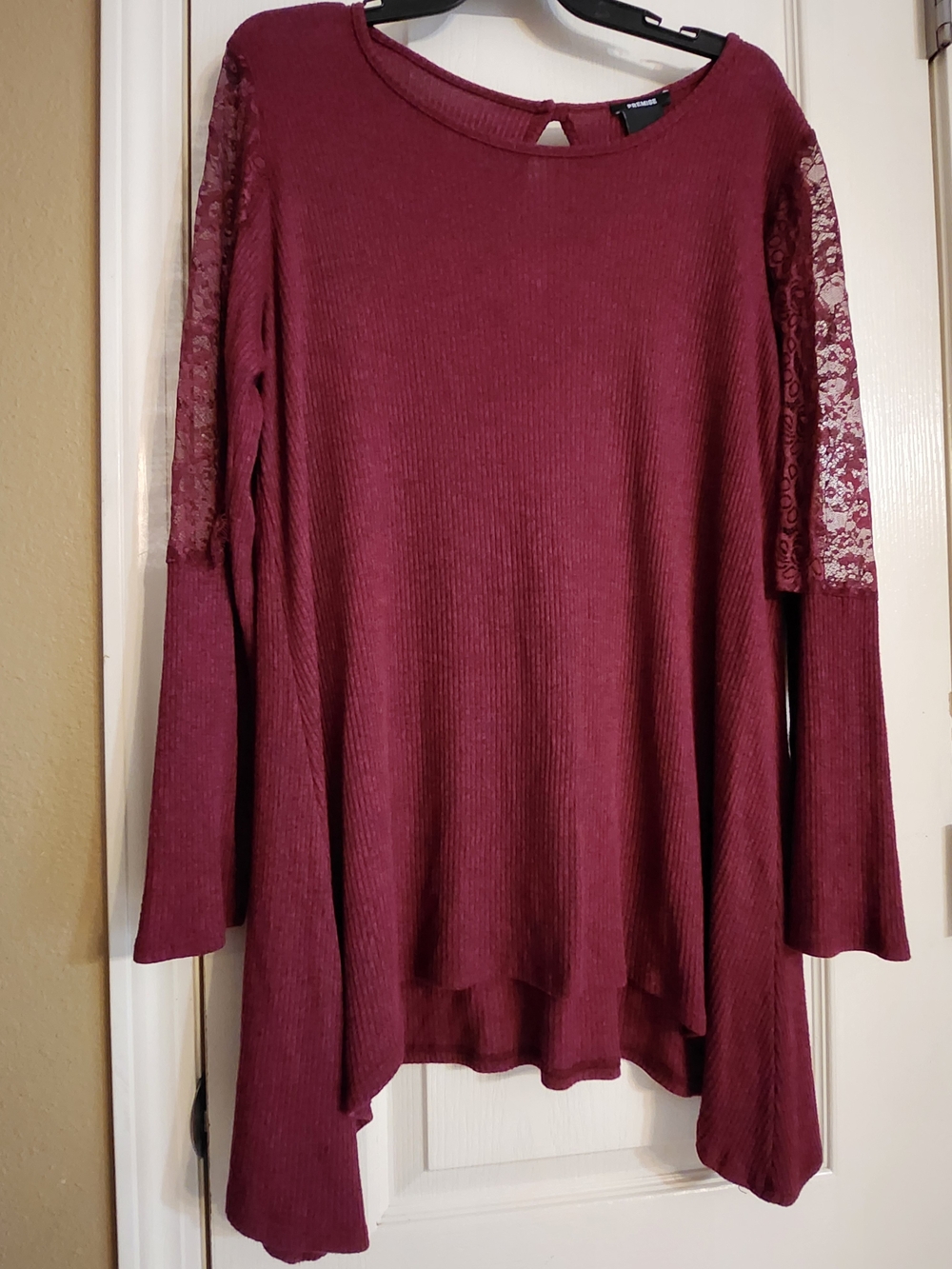 Premise Burgundy Ribbed Swing Tunic with Lace Sleeve Panels